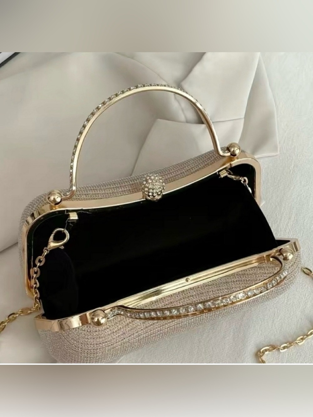 Elegant Glitter Evening Bag in Light Lavender Pink with Gold Hardware - Picture 4 of 10